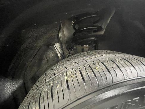 Used 2023 Toyota RAV4 LE AWD/4WD image 24