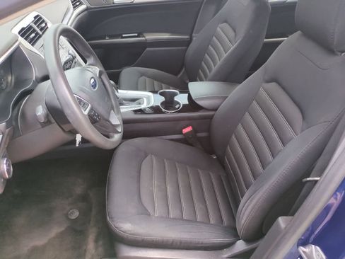 Used 2015 Ford Fusion SE FWD image 16