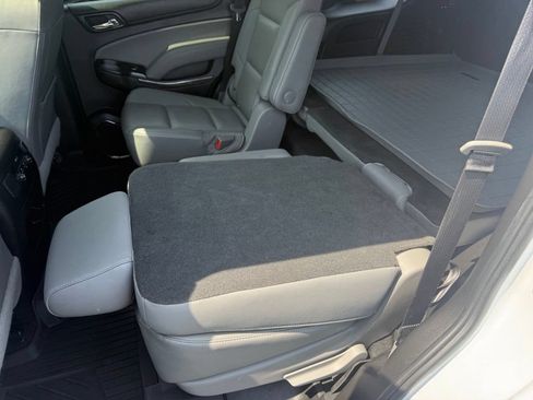 Used 2018 Chevrolet Tahoe LT w/ Luxury Package AWD/4WD image 34