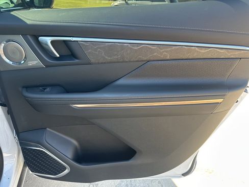 Certified 2025 Buick Enclave Avenir w/ Super Cruise Package image 38