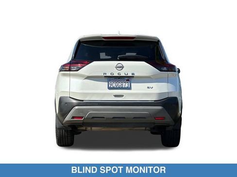 Used 2022 Nissan Rogue SV FWD image 6