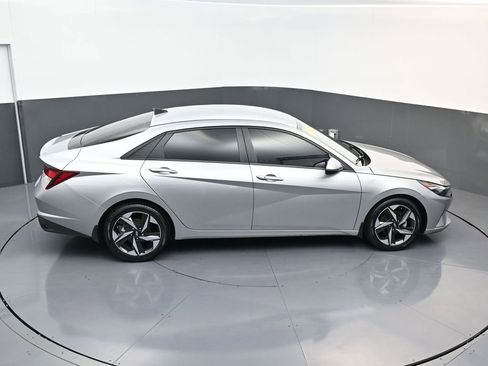 Used 2023 Hyundai Elantra SEL w/ Convenience Package image 21