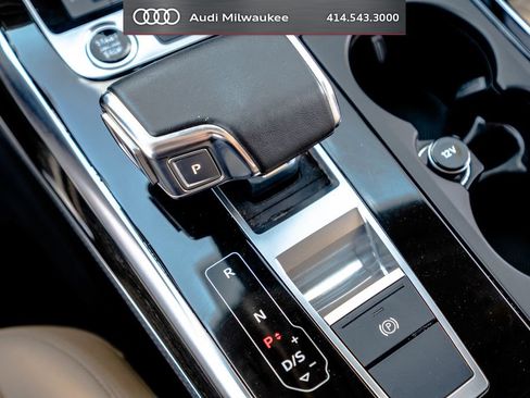 Used 2023 Audi Q7 3.0T Premium Plus w/ Premium Plus Package AWD/4WD image 30