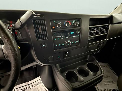 Used 2024 Chevrolet Express 2500 w/ Driver Convenience Package RWD image 21