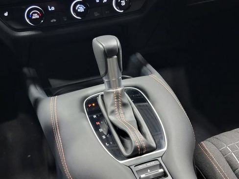Certified 2024 Honda HR-V Sport image 21
