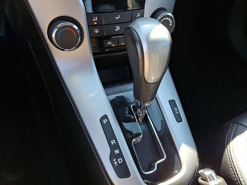 Used 2014 Chevrolet Cruze LT w/ All-Star Edition FWD image 15