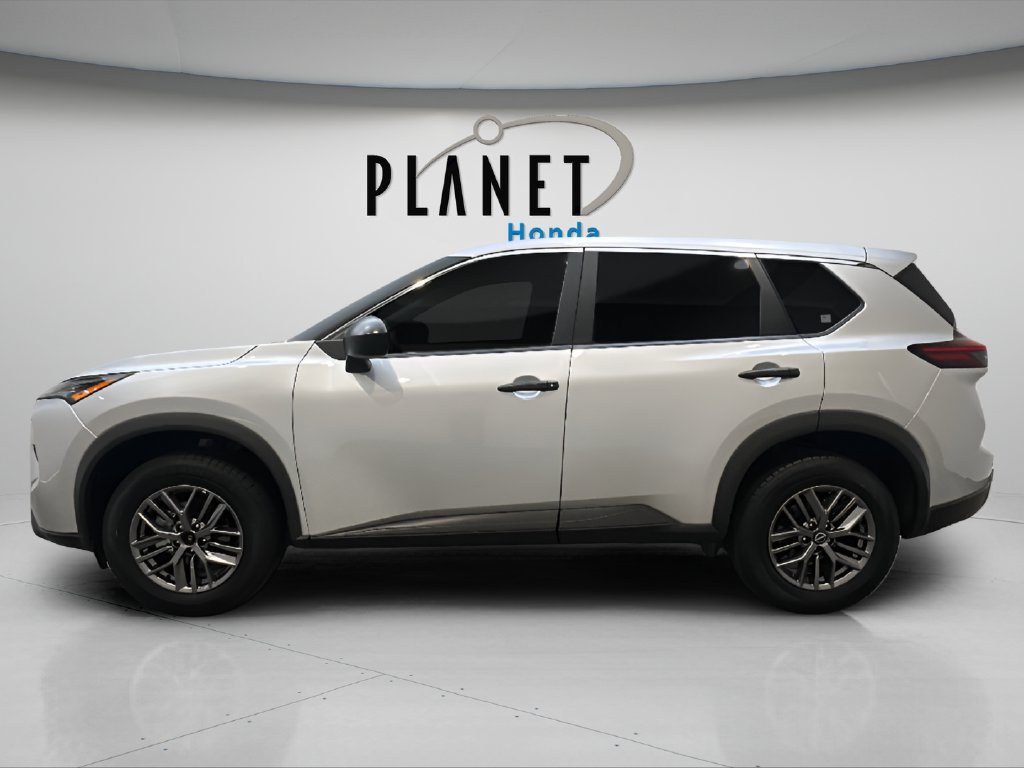 Used 2024 Nissan Rogue S AWD/4WD image 5