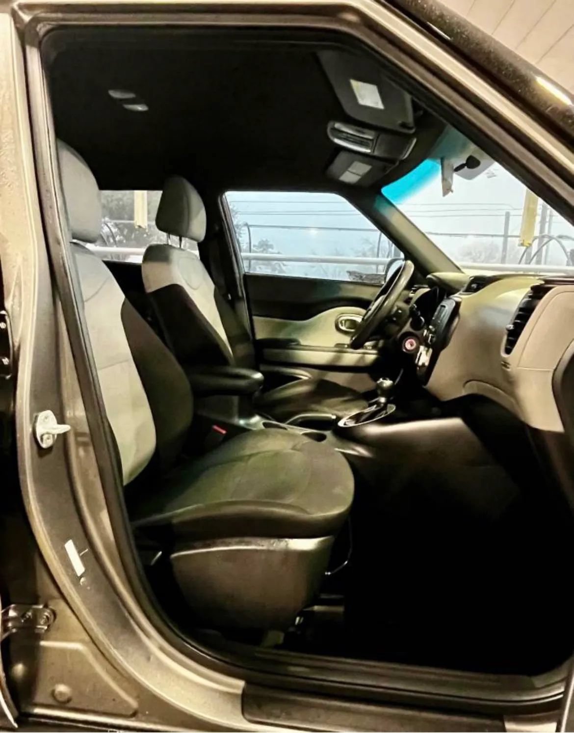 Used 2019 Kia Soul + FWD image 8