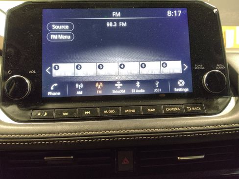 Used 2021 Nissan Rogue Platinum image 25