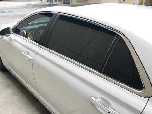 Used 2017 Genesis G90 3.3T Premium image 7