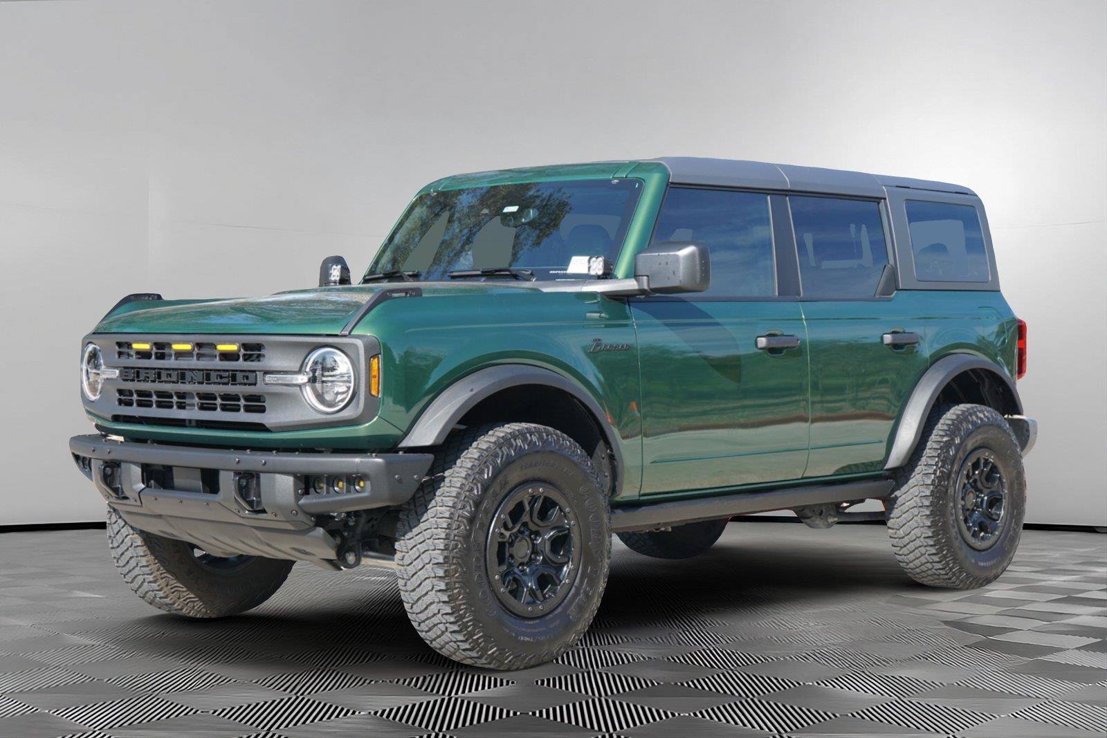 Certified 2024 Ford Bronco Black Diamond w/ Sasquatch Package AWD/4WD image 8