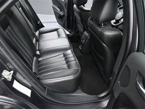 Used 2023 Chrysler 300 S image 14