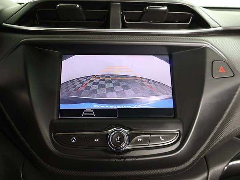Used 2022 Chevrolet TrailBlazer LT w/ Confidence II Package FWD image 42