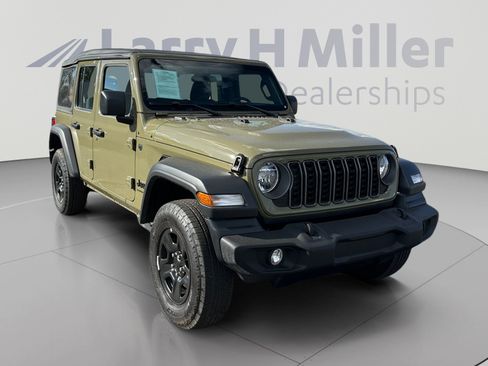 Used 2026 Jeep Wrangler Unlimited Sport AWD/4WD image 7