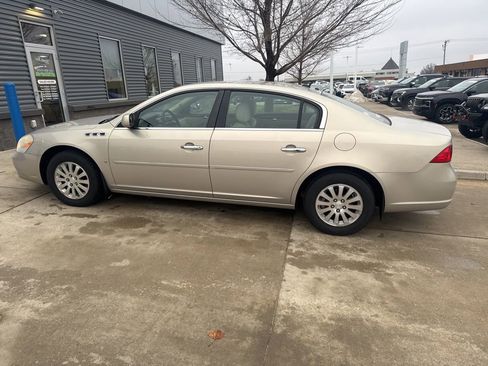 Used 2007 Buick Lucerne CX image 2