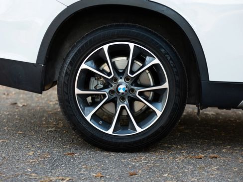 Used 2018 BMW X5 xDrive35i image 12