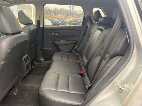 Used 2023 Nissan Rogue SL image 24