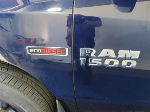 Used 2018 RAM 1500 Classic SLT w/ Luxury Group image 15