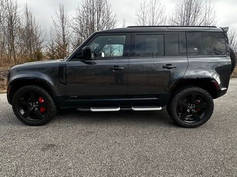 Certified 2023 Land Rover Defender 110 X image 9