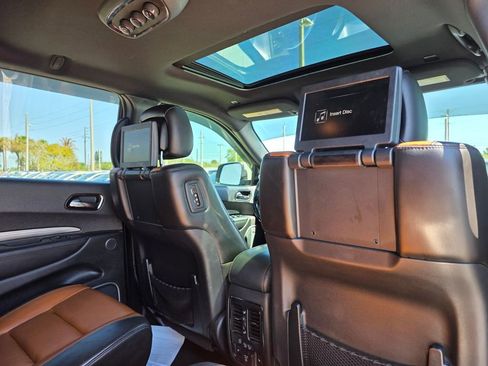 Used 2020 Dodge Durango R/T w/ Technology Group RWD image 12