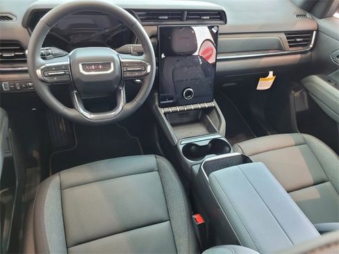 New 2026 GMC Terrain AT4 w/ Convenience Package III image 9