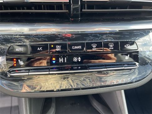 New 2025 Buick Envista Avenir image 18