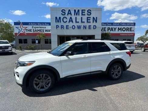 Used 2022 Ford Explorer XLT w/ Equipment Group 202A image 1