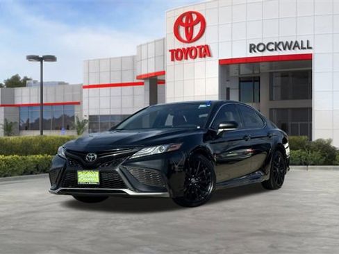 Used 2022 Toyota Camry XSE image 1