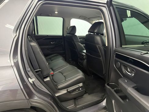 Used 2023 Honda Pilot EX-L image 17