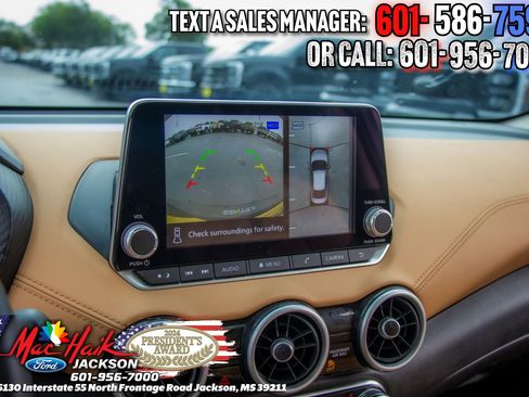 Used 2025 Nissan Sentra SV w/ SV Premium Package FWD image 14