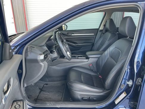 Certified 2023 Nissan Altima 2.5 SR w/ SR Premium Package image 14