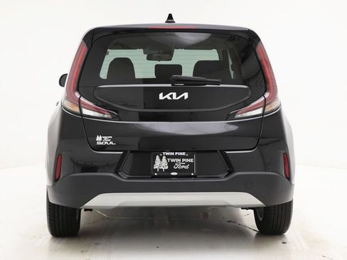 Used 2024 Kia Soul LX w/ Option Group 015 image 7