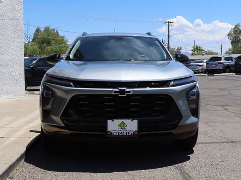 Used 2025 Chevrolet Trax ACTIV w/ Sunroof Package FWD image 16
