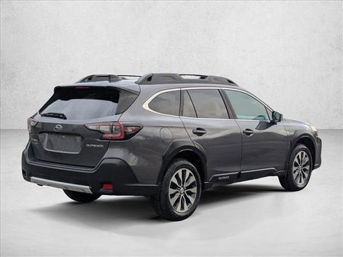 Used 2023 Subaru Outback Limited image 5