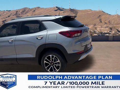 Used 2025 Chevrolet TrailBlazer LT w/ Convenience Package FWD image 4