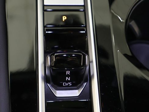 New 2024 Volkswagen Atlas Cross Sport SEL R-Line image 57