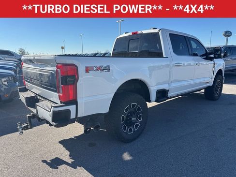 Used 2024 Ford F250 Platinum image 9