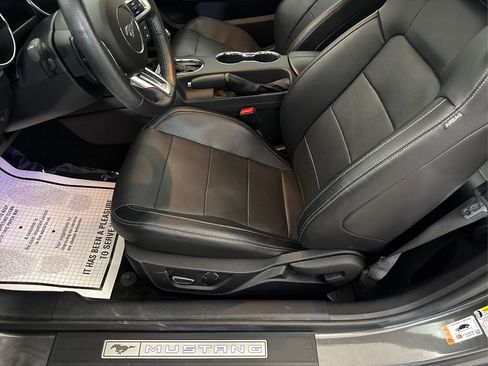Used 2016 Ford Mustang GT Premium w/ Equipment Group 401A RWD image 28