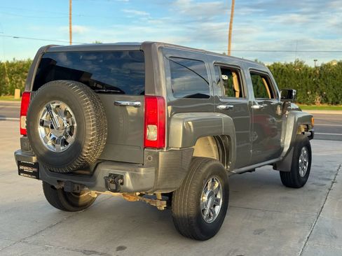 Used 2008 HUMMER H3 Luxury AWD/4WD image 6