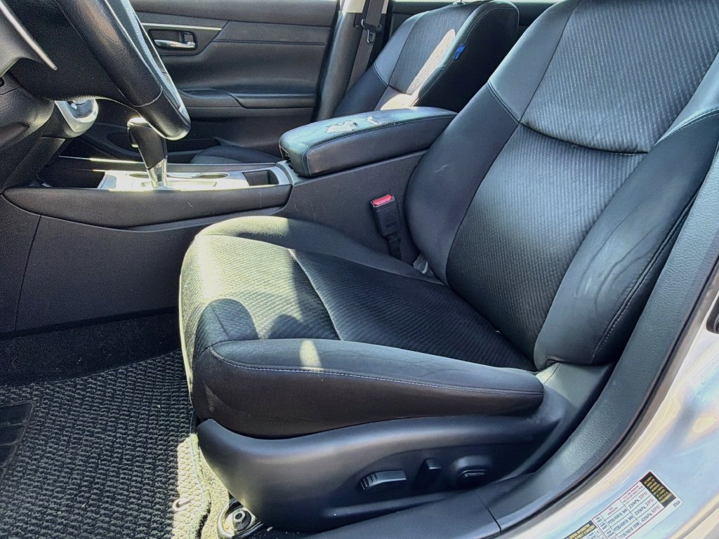 Used 2016 Nissan Altima 2.5 SR FWD image 24