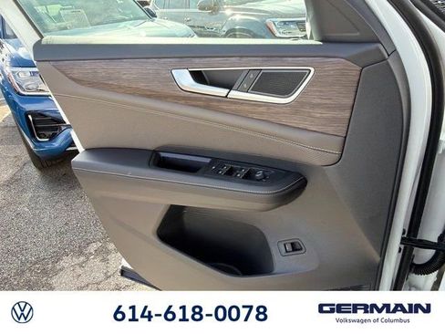 New 2026 Volkswagen Atlas SEL image 28