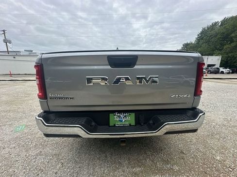 Used 2025 RAM 1500 Big Horn AWD/4WD image 34
