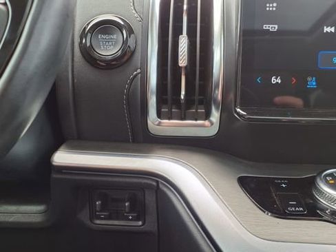 Used 2025 Ford Expedition Max Platinum image 32