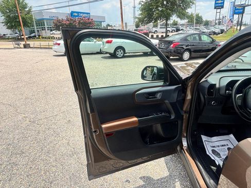 Used 2022 Ford Bronco Sport Outer Banks AWD/4WD image 31