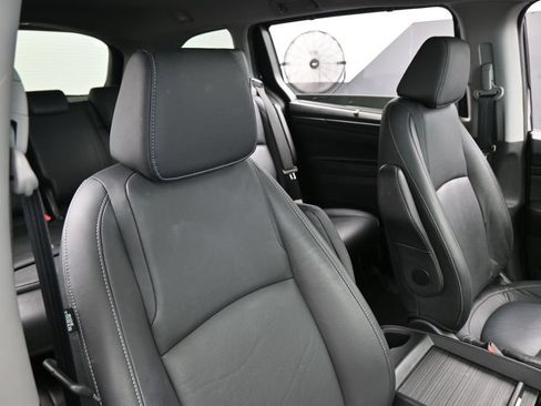 Used 2024 Honda Odyssey EX-L image 42