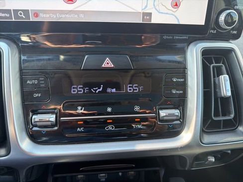 Used 2023 Kia Sorento X-Line EX image 19