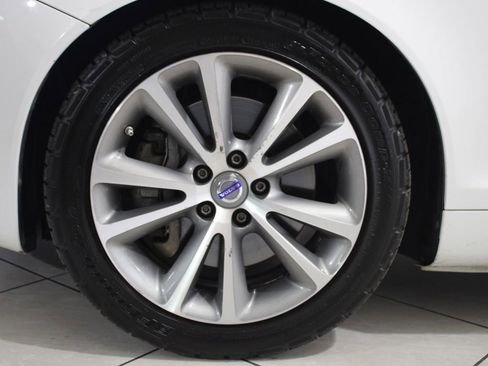 Used 2012 Volvo C70 T5 w/ Climate Pkg image 15