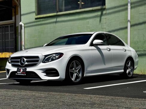 Used 2017 Mercedes-Benz E 300 w/ Premium 1 Package image 15
