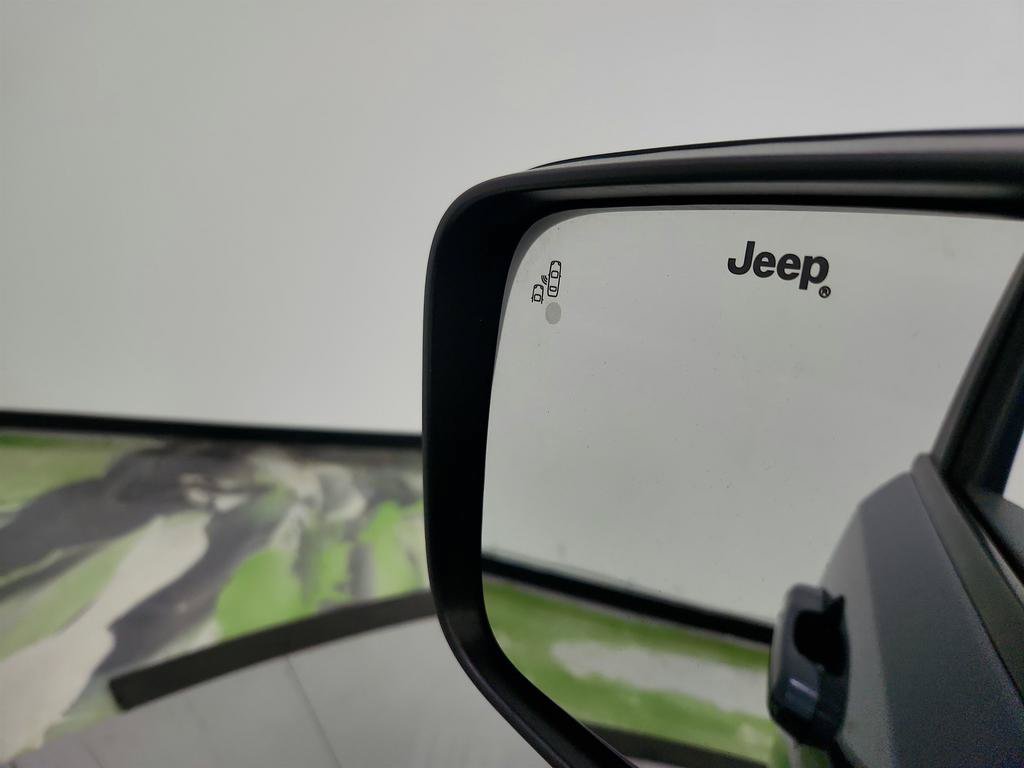 Used 2022 Jeep Renegade Limited AWD/4WD image 15