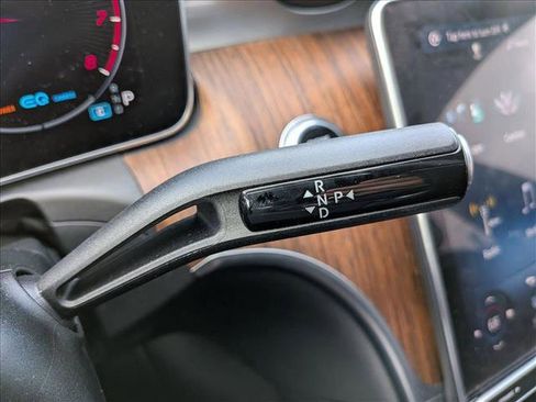 Used 2022 Mercedes-Benz C 300 Sedan image 12